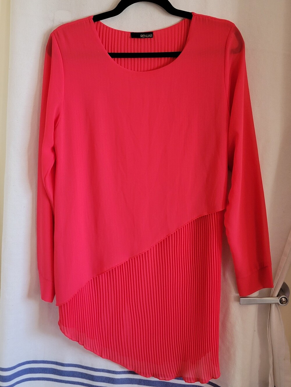 Renuar Hot Pink Asymmetric Pleated Long-Sleeve Tunic
